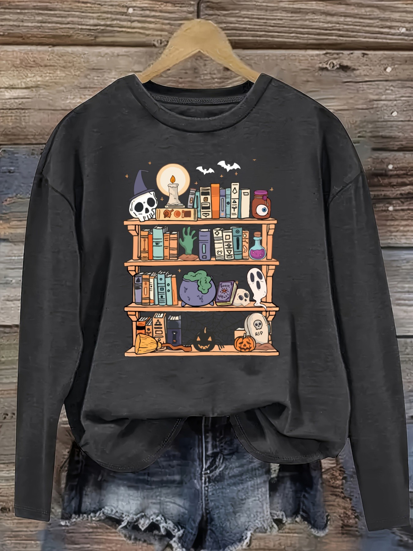 เสื้อยืดแขนยาวคอกลมลำลองสำหรับ - Bookshelf บทวิจารณ์และราคา