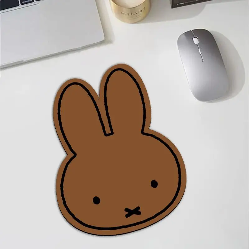 แผ่นรองเมาส์รูปกระต่ายมิฟฟี่น่ - Office Furniture Brands บทวิจารณ์และราคา