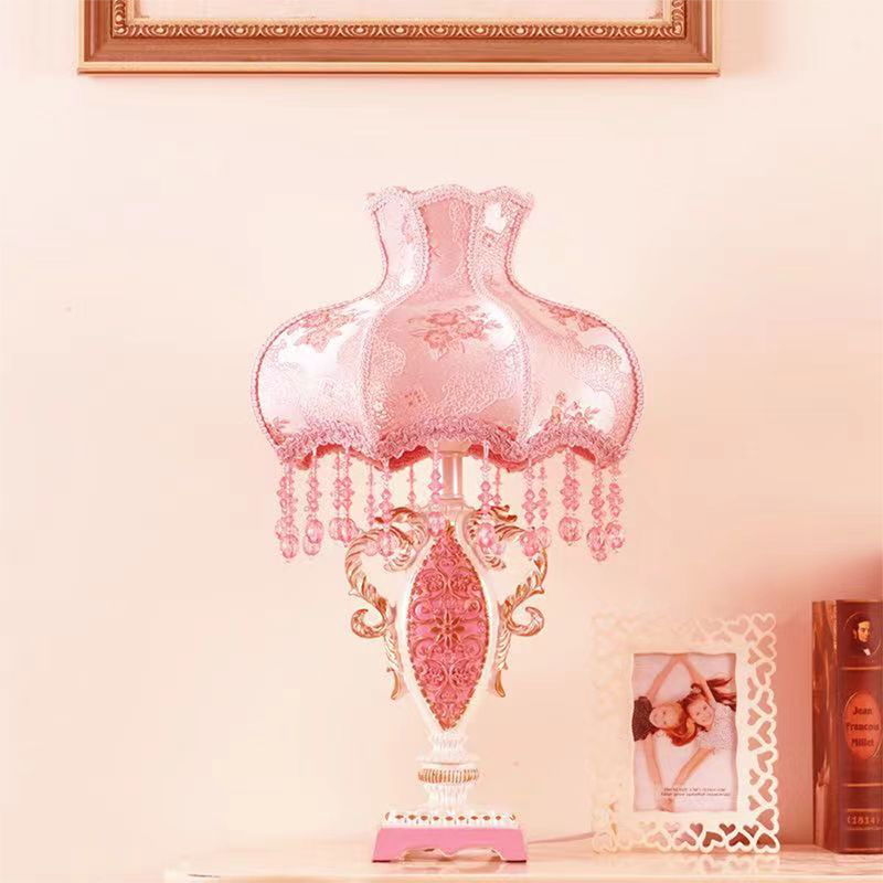 โคมไฟตั้งโต๊ะสีชมพูสไตล์ยุโรป  - Desk Lamp บทวิจารณ์และราคา